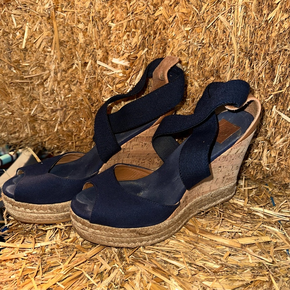 Size 7 TORY BURCH WEDGES